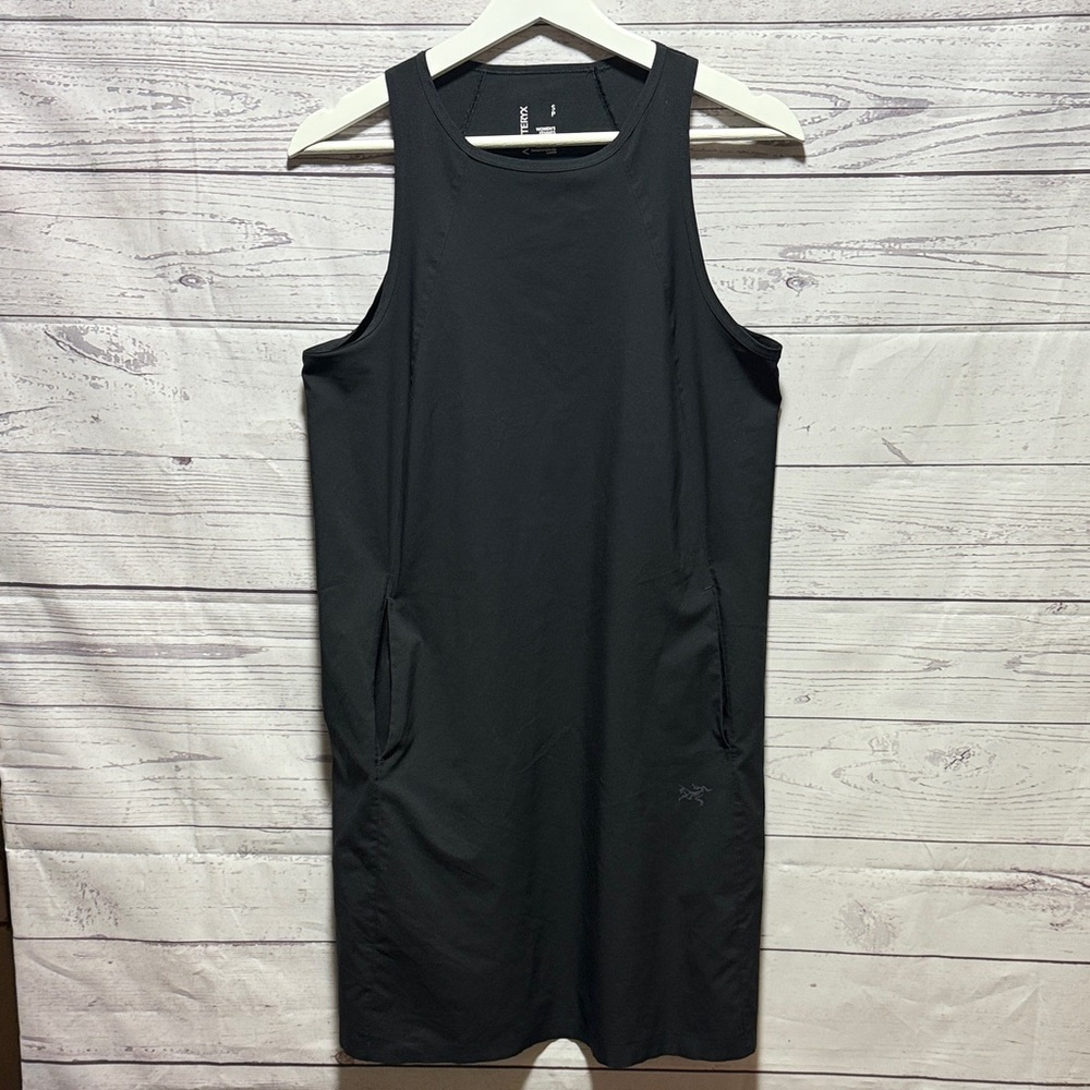 Arc’teryx Contenta shift Dress